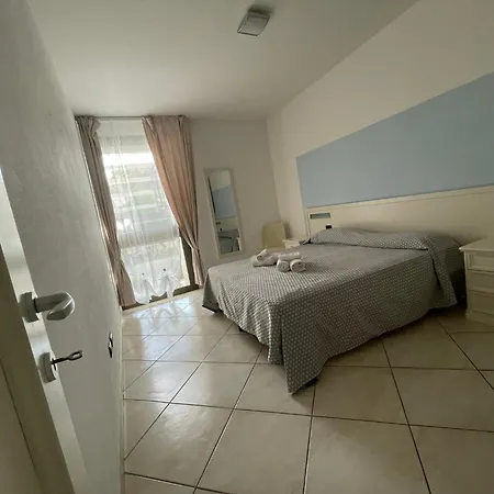 Pisa Beach Park Aparthotel Tirrenia